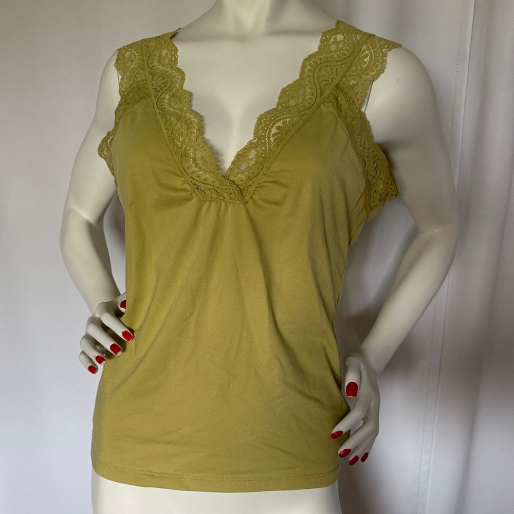 New York & Company Stretch Lace Top